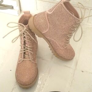 Liliana Size 6 Rose Gold Sparkly Boots